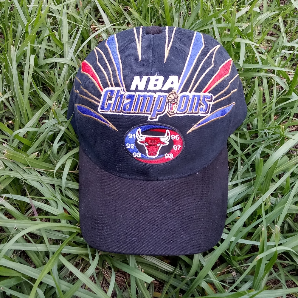 NWOT Vtg 98' Chicago Bulls Starter Locker Room Hat